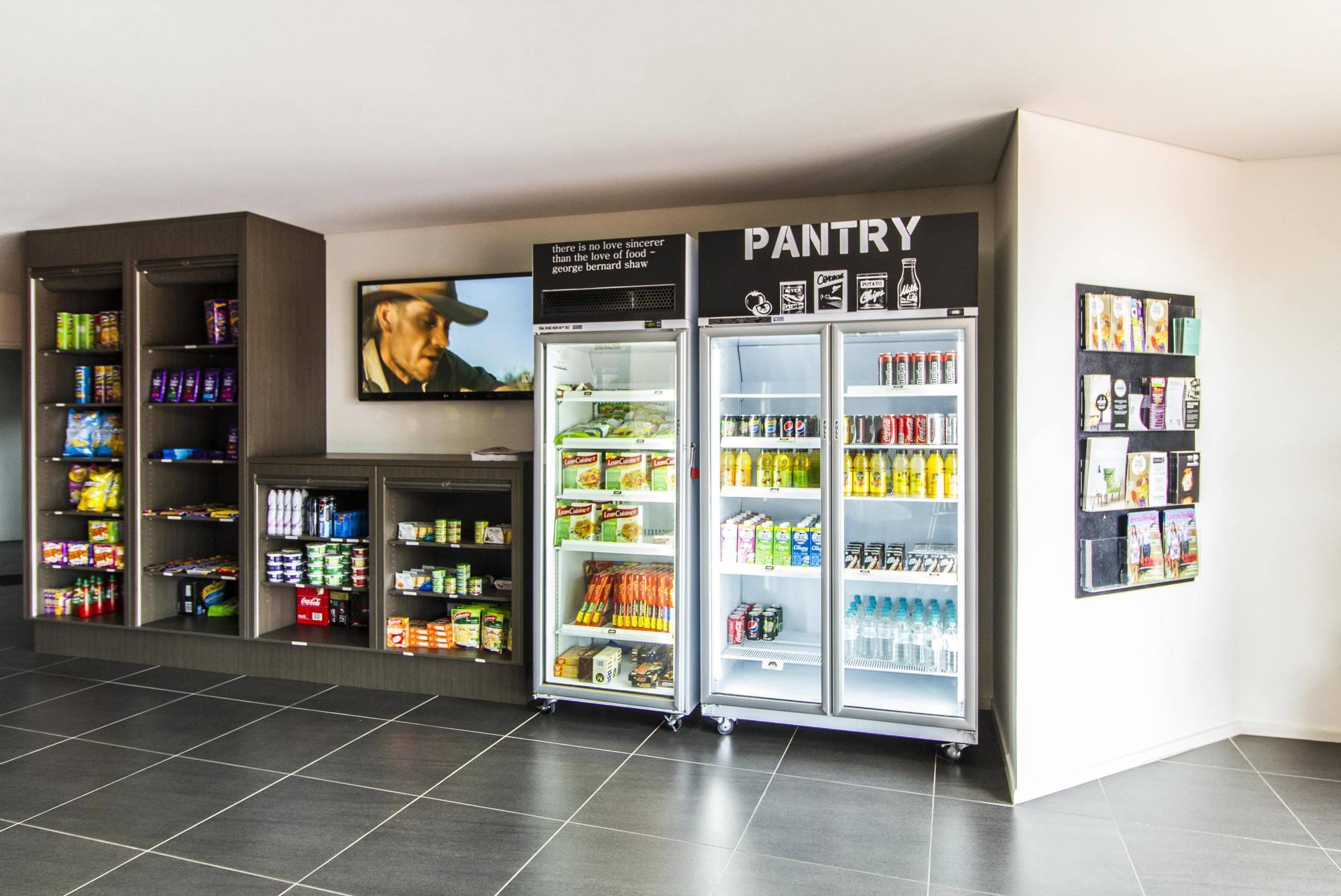 Abode Tuggeranong Aparthotel Canberra Bagian luar foto